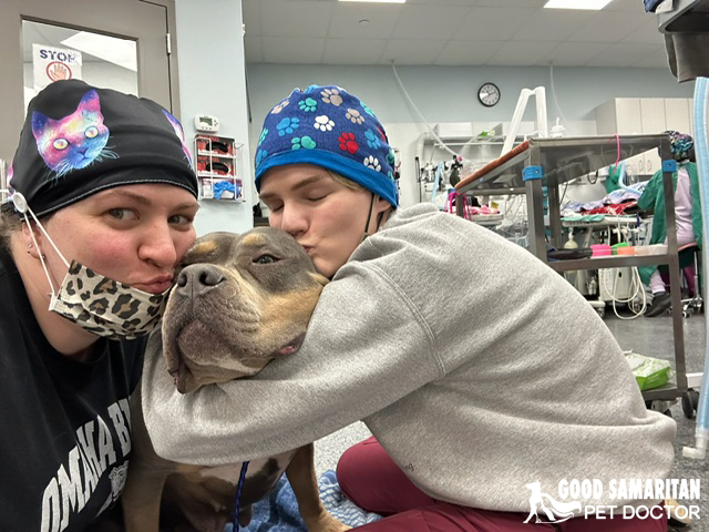 Kisses for everyone!